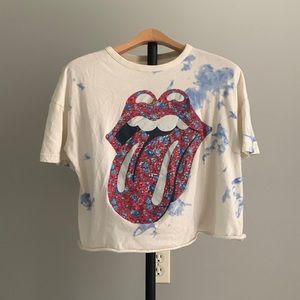 floral rolling stones cropped tee